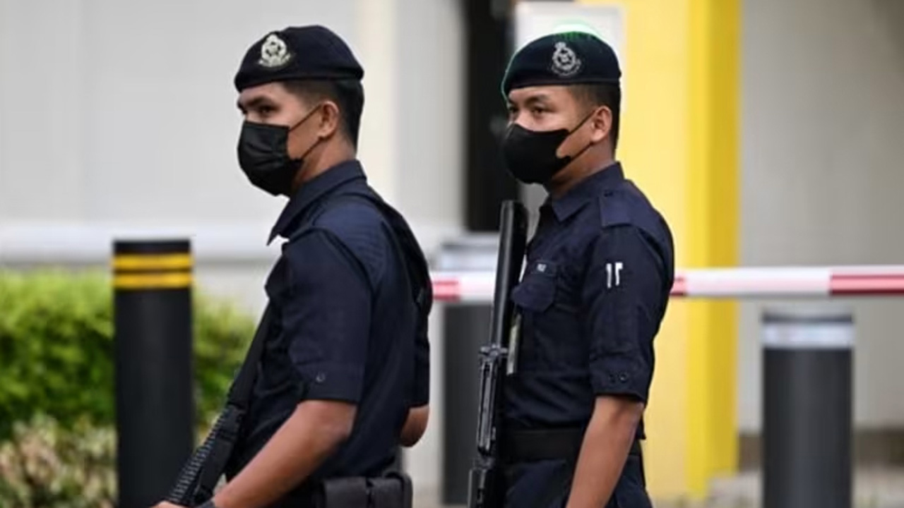 Malaysia Cracks Down on ISIS Network Recruiting Bangladeshi Workers