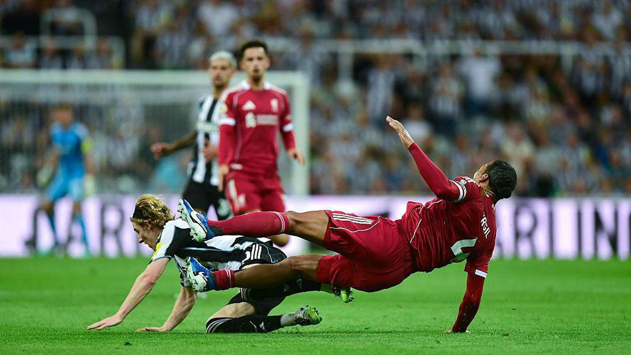 Newcastle vs Liverpool: Anthony Gordon Apologizes After Tackle on Van Dijk