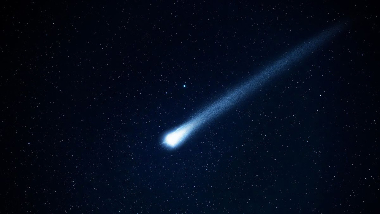 Mysterious Fireballs Shock India’s Night Sky