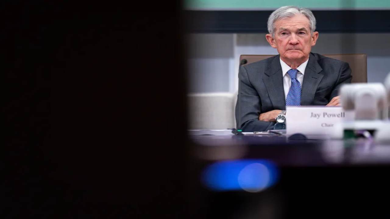 he Fed Faces a Crucial Test: Rate Cuts Amid a Data Blackout and Government Shutdown