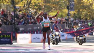A Historic NYC Marathon: Obiri Breaks Record, Kipruto Wins Photo Finish