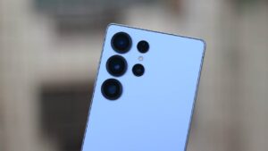 Top 5 Global Smartphone Brands in Q3 2025, According to Omdia's