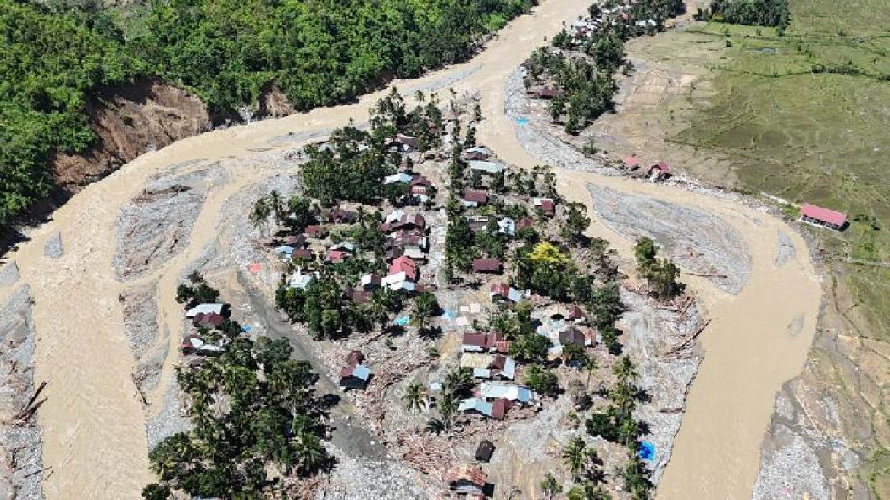 Landslides Strike Sukabumi as Tropical Cyclone 93S Triggers Extreme Weather in West Java