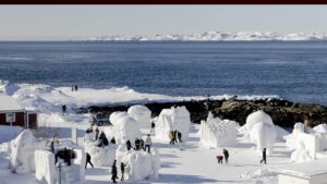 Trump Insists US Control of Greenland Is Non-Negotiable