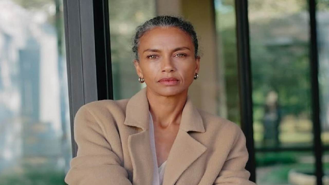 Stephanie Cavalli Opens Chanel’s Paris Haute Couture Show at 49