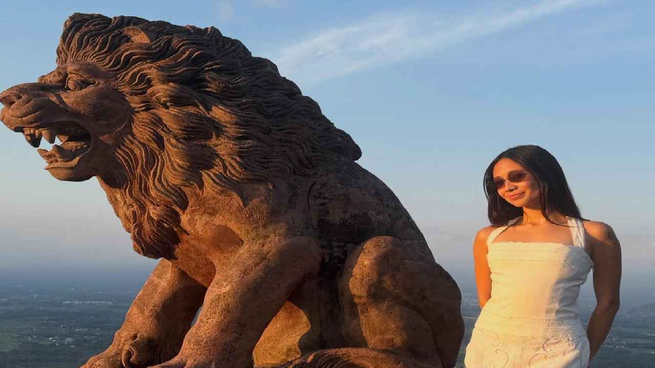 NIKI Returns Home at Prambanan Jazz After Rising to Global Stardom